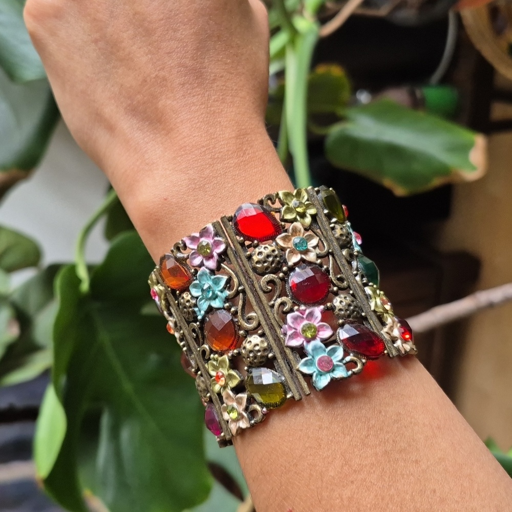 Vintage Style Cuff Bracelette Flexible Adjustable Colorful Rhinestones & Flowers